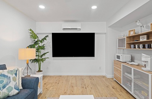 City-by-the Sea House | Canal Breeze! Waterfront property! Private pool!