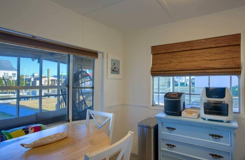 Surf City House | Canal Cutie