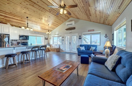 Rockport House | Canal Fishing Retreat - Dock, Sky Deck, Golf Cart