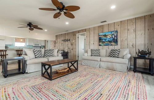 Silver Cay House | Canal-front, Boat Dock, Sleeps 9 - Anchor Eways