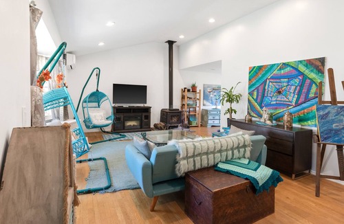 Mastic Beach Cottage | Canal front Cottage