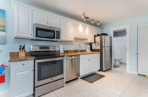 Little Venice House | Canal Front, Dockage, Trailer Parking, Updated!