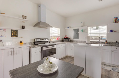 Freeport House | Canal-Front Freeport Home ~ 4 Mi to Surfside Beach