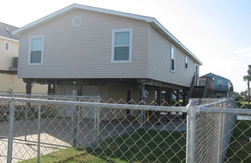 Galveston House | Canal Front Home Close to the Beach!