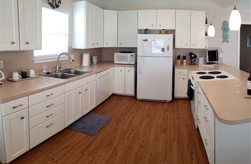 Galveston House | Canal Front w/Private Dock & Green Lights