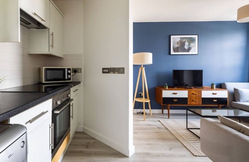 De Beauvoir Apartment | Canal-Side Apartment in Islington