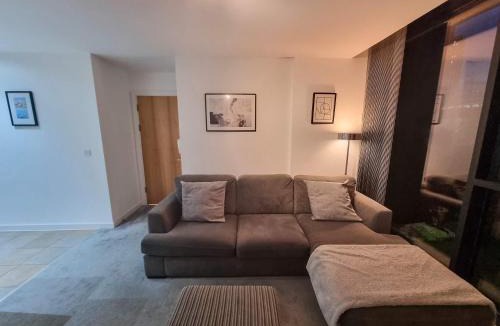 Castlefield Apartment | Canal Side Flat by City SuperHost