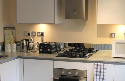 Diglis Apartment | Canal Side