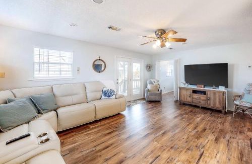 Royal Lagoons House | Canal side home with room for a boat