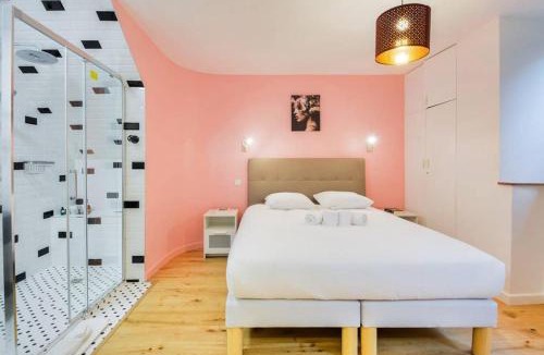 Porte-Saint-Martin Apartment | Canal st-martin/Duplex 6/8pers/Equipped/République