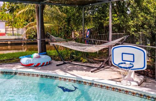 Fort Lauderdale House | Canal views featuring indoor pool