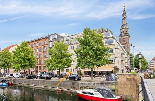 Christianshavn Apartment | CanalLiving-CPH