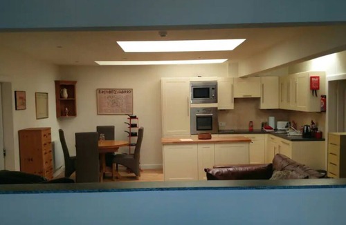 Bruntsfield Apartment | Canalside retreat - City Centre