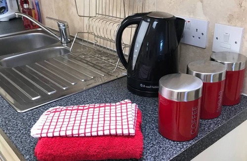 Bruntsfield Apartment | Canalside retreat - City Centre