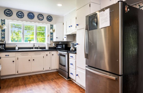 Canandaigua House | Canandaigua Lake Access | Fire Pit | 5 Bedrooms