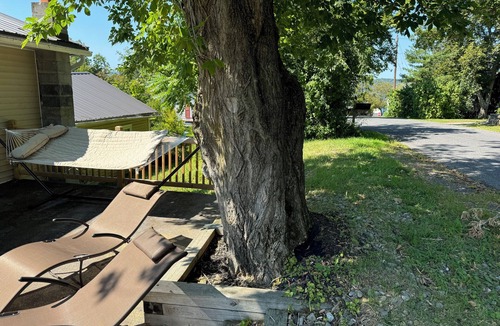 Canandaigua Cottage | Canandaigua Lake Cottage—500ft to private lake access