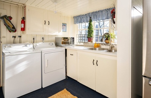 Canandaigua House | Canandaigua Lake Front, Hot Tub, Fire pit, Kayaks, Game Room