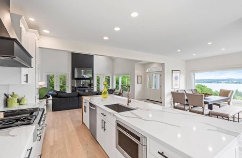 Canandaigua House | Canandaigua Lake Manor