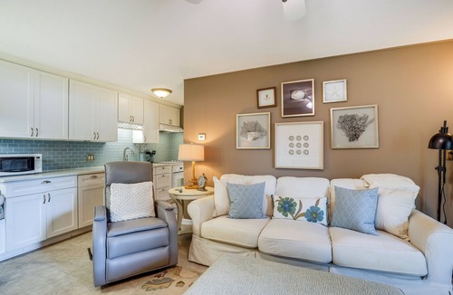 Rushville Condo | Canandaigua Lake Romantic Getaway w/Boat Slip!