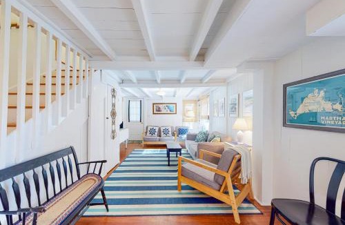 Oak Bluffs House | Canary Cottage