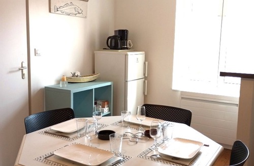 Cancale Apartment | CANCALE port appt 4 pers. in house, electric water heating included - wifi