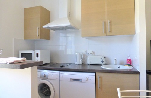 Cancale Apartment | CANCALE port appt 4 pers. in house, electric water heating included - wifi