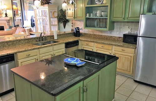 Ono Island Condo | Cancellation means 2 weeks open in JUNE! RENT YOUR SPOT TODAY!