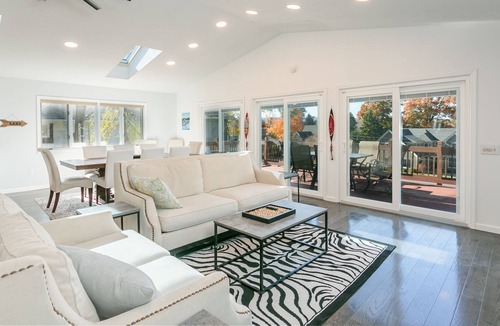 Rushville House | Candaigua Lake View House