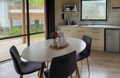 Kinglake Cottage | Candle Bark Cottage - Karma Kinglake