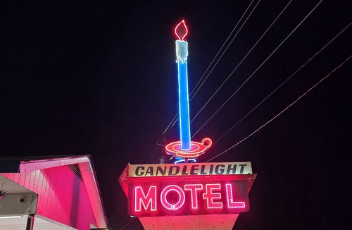 Ozark Hotel | Candle Light Motel