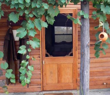 Wooragee House | Candlebark Retreat