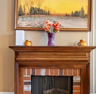 Chester House | Candlelight Chamber - Private Room with Shared Space