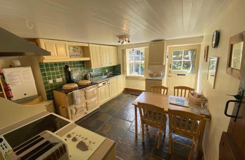 Litton House | Candlelight Cottage - Litton