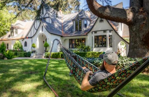 Browns Valley Bed & Breakfast | Candlelight Inn Napa Valley