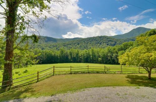 Candler House | Candler Cabin w/Deck & Mount Pisgah Views!