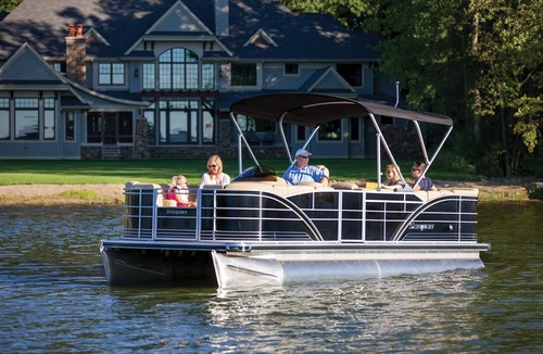 Danbury House | Candlewood Lake Family Fun