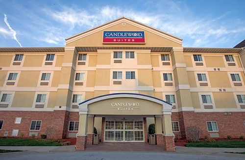 Springfield Hotel | Candlewood Suites Springfield, an IHG Hotel