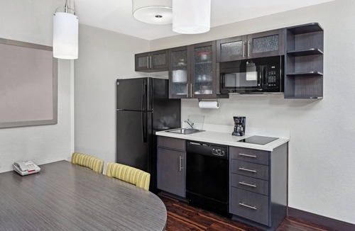 Appleton Hotel | Candlewood Suites Appleton by IHG