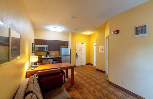 Bedford Hotel | Candlewood Suites Bedford Fort Worth by IHG