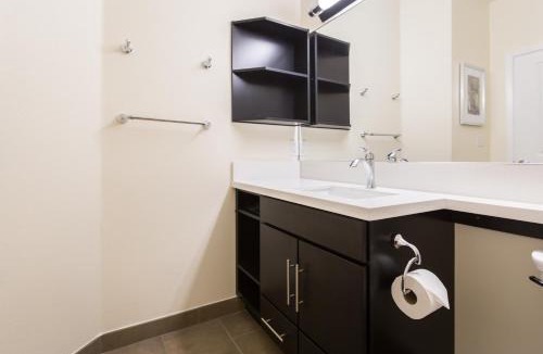 Buda Hotel | Candlewood Suites - Buda - Austin SW by IHG