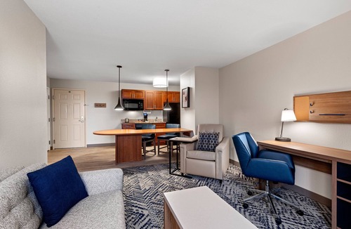 Cape Girardeau Hotel | Candlewood Suites Cape Girardeau by IHG