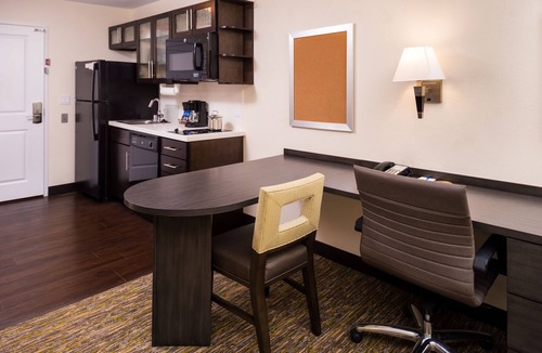 Carlsbad Hotel | Candlewood Suites Carlsbad South by IHG