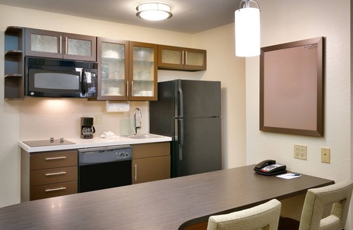 Plano Hotel | Candlewood Suites Dallas Plano East Richardson by IHG