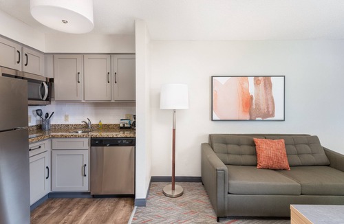 Eagan Hotel | Candlewood Suites Eagan Arpt South - Mall Area by IHG