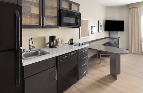 Oak Grove Hotel | Candlewood Suites Fort Campbell - Oak Grove by IHG