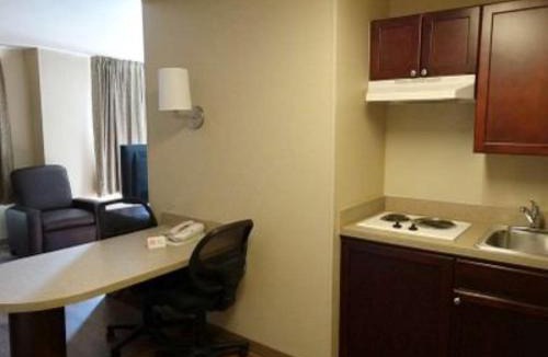 Webster Hotel | Candlewood Suites Houston Space Center - Webster