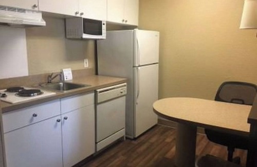 Webster Hotel | Candlewood Suites Houston Space Center – Webster