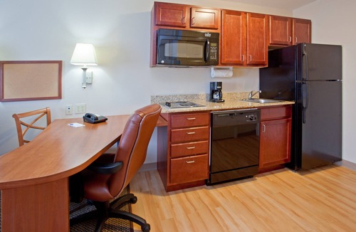 Westchase Hotel | Candlewood Suites Houston Westchase/Westheimer. by IHG