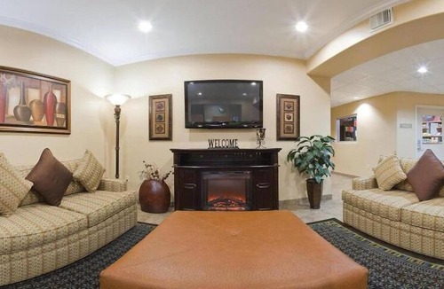 Westchase Hotel | Candlewood Suites Houston Westchase/Westheimer. by IHG
