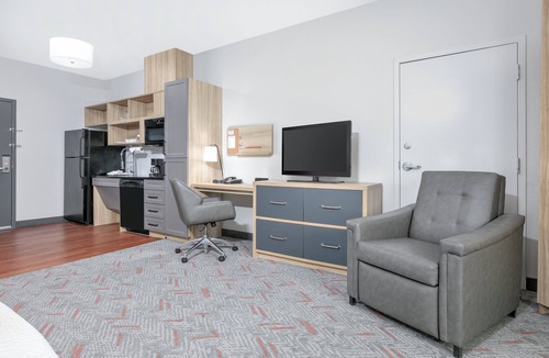 North Shore Hotel | Candlewood Suites Houston I-10 East by IHG